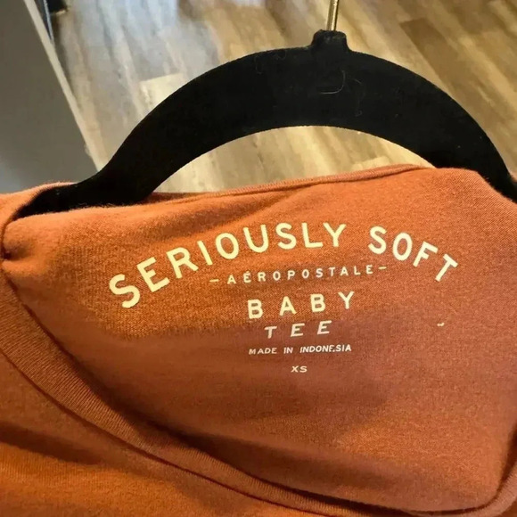 AERO Crop top - Picture 3 of 3